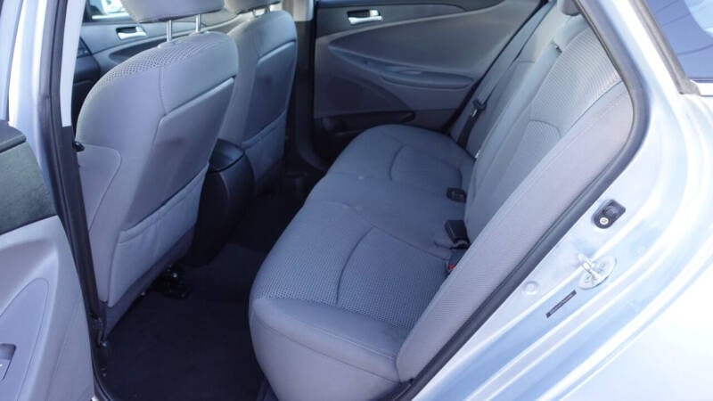 2011 Hyundai Sonata GLS photo 30