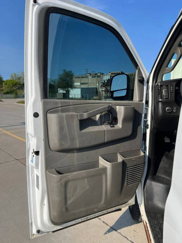 2016 Chevrolet Express 2500