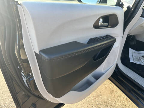 2018 Chrysler Pacifica LX