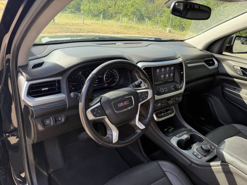 2020 GMC Acadia SLT