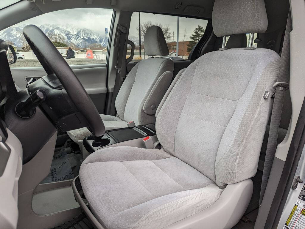 2020 Toyota Sienna for sale at Axio Auto Boise in Boise, ID