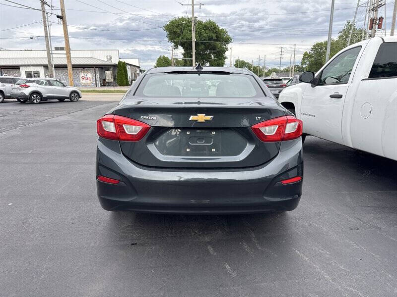 2017 Chevrolet Cruze LT Auto