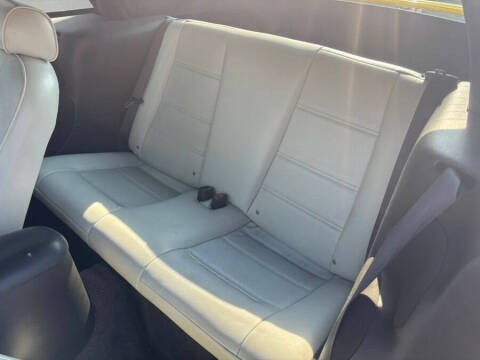 2003 Ford Mustang Deluxe