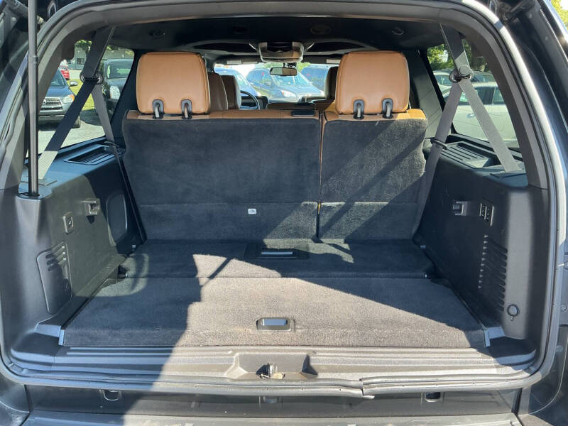 2011 Lincoln Navigator L