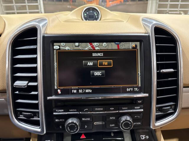 2013 Porsche Cayenne GTS