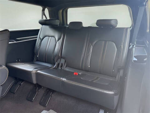 2022 Ford Expedition MAX Platinum