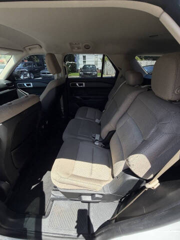 2020 Ford Explorer
