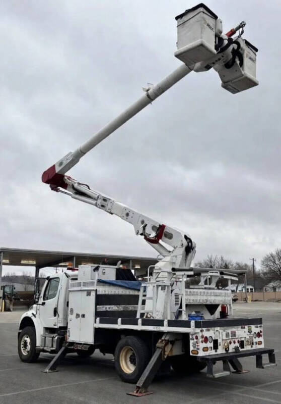 2012 Freightliner M2 106
