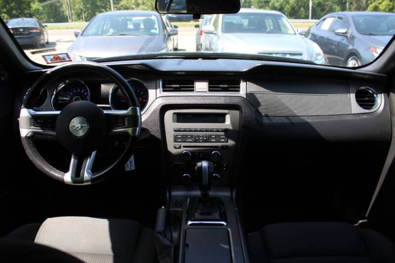 2014 Ford Mustang V6