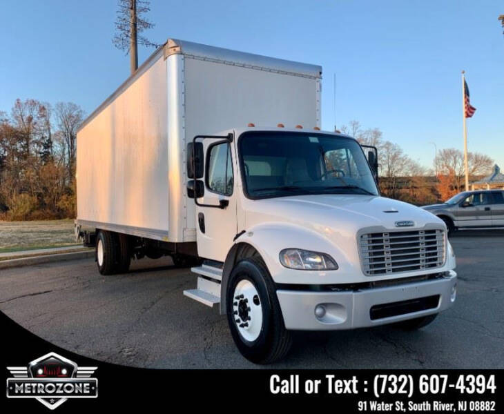 2019 Freightliner M2 106