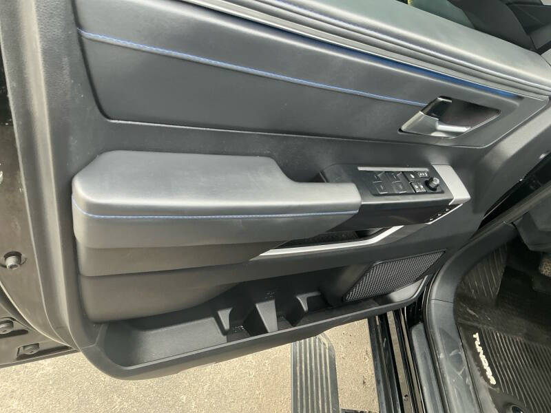 2023 Toyota Tundra Platinum