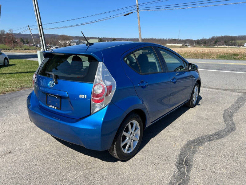 2012 Toyota Prius c Four