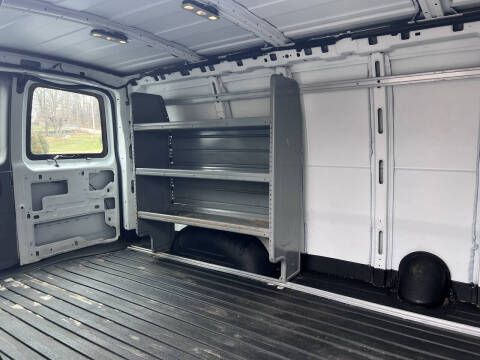 2017 GMC Savana 2500