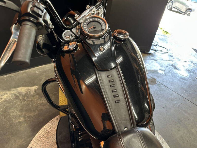 2018 Harley-Davidson FLHC - Softail Heritage