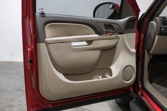 2011 Chevrolet Avalanche LS