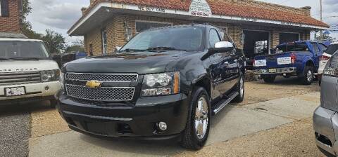 2013 Chevrolet Avalanche for sale at A.C. Greenwich Auto Brokers LLC. in Gibbstown NJ