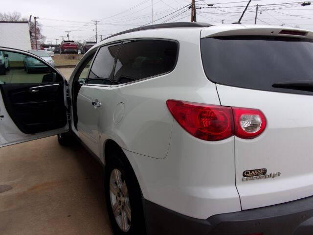 2009 Chevrolet Traverse 1LT photo 9