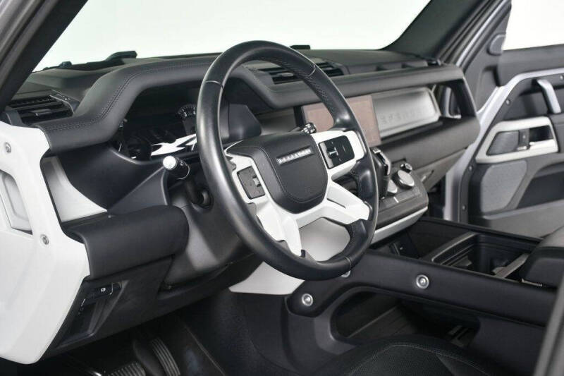 2023 Land Rover Defender 110 X-Dynamic SE