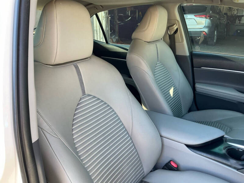 2018 Toyota Camry LE