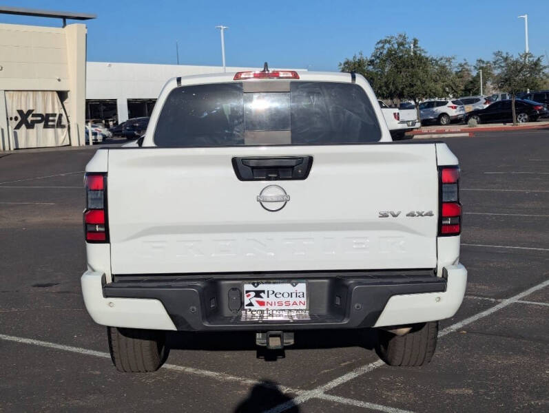 2024 Nissan Frontier SV
