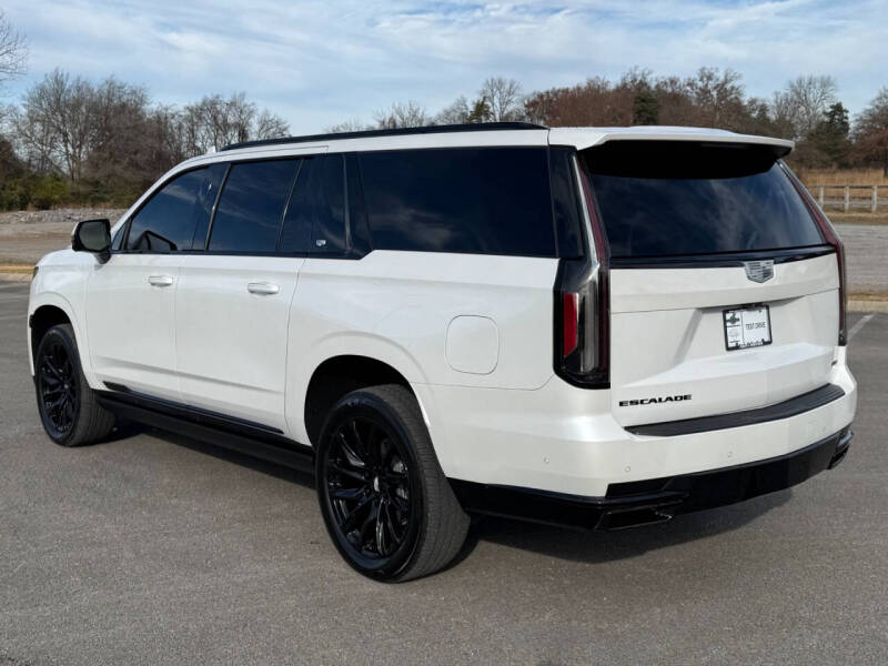 2023 Cadillac Escalade ESV Sport Platinum