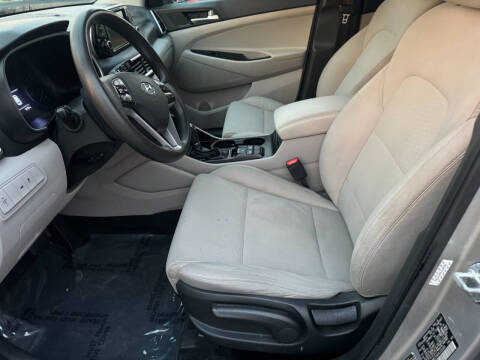 2020 Hyundai Tucson SE