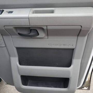 2014 Ford E-Series E-150