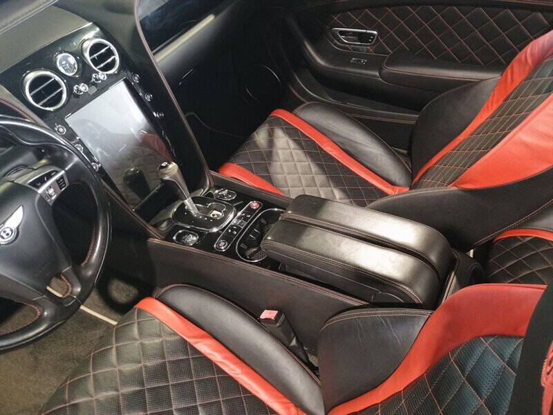 2017 Bentley Continental 32
