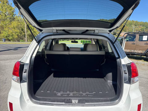 2010 Subaru Outback 2.5i Limited