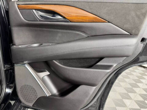 2018 Cadillac Escalade Luxury