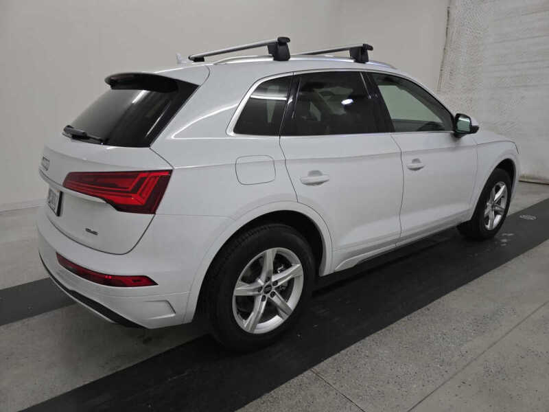 2023 Audi Q5 quattro Premium 40 TFSI