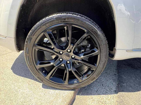 2017 Jeep Grand Cherokee Summit