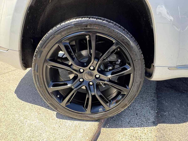 2017 Jeep Grand Cherokee Summit