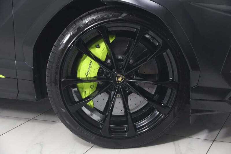 2022 Lamborghini Urus