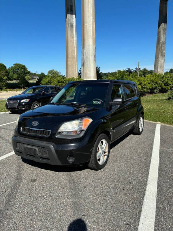 2010 Kia Soul +