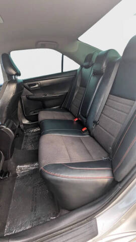 2016 Toyota Camry SE