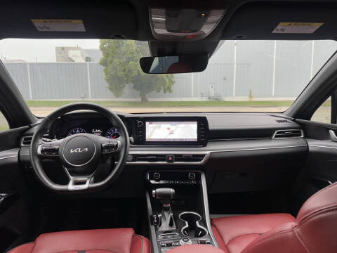 2024 Kia K5 GT-Line