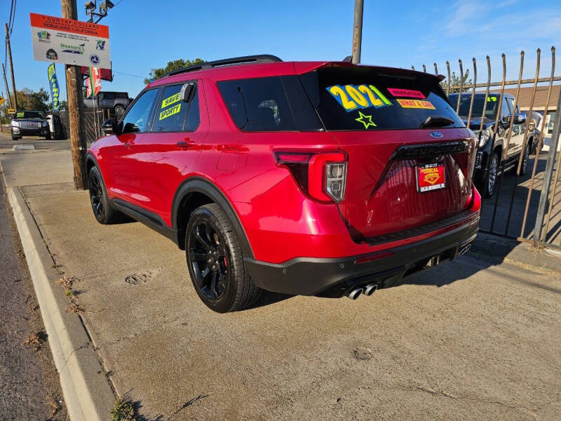 2021 Ford Explorer ST
