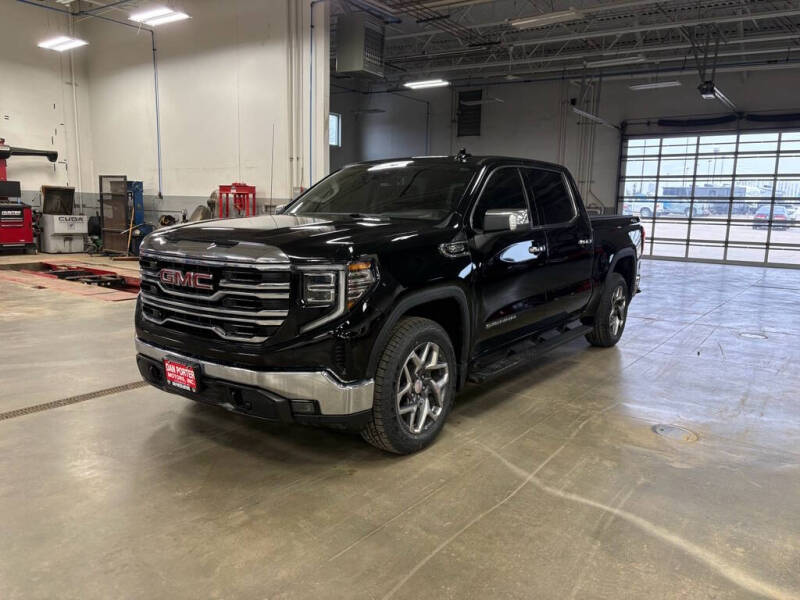 2022 GMC Sierra 1500 SLT's photo