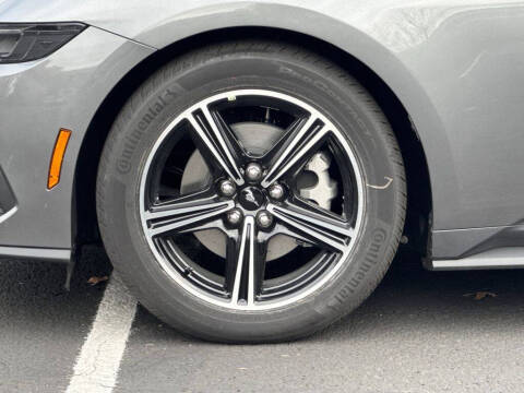 2025 Ford Mustang EcoBoost