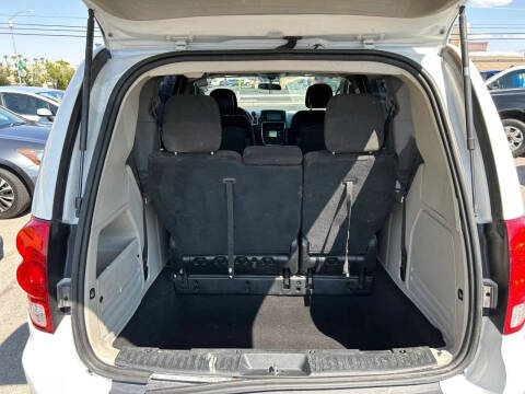 2016 Dodge Grand Caravan American Value Package