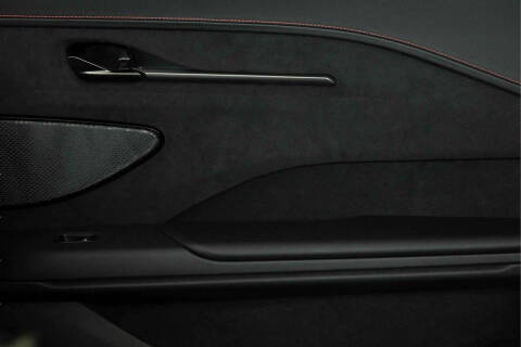 2025 Aston Martin Vantage