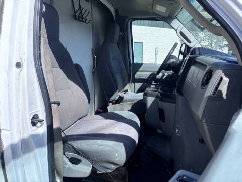 2012 Ford E-Series E-350 SD