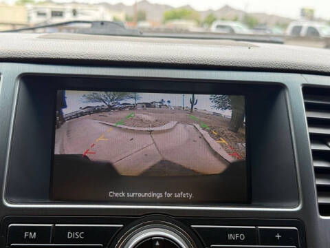 2013 Nissan Armada SV