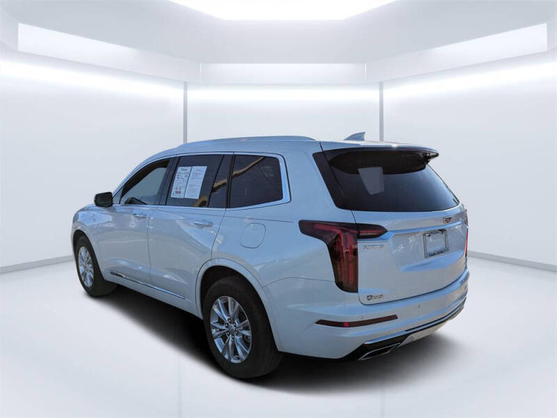 2025 Cadillac XT6 Luxury