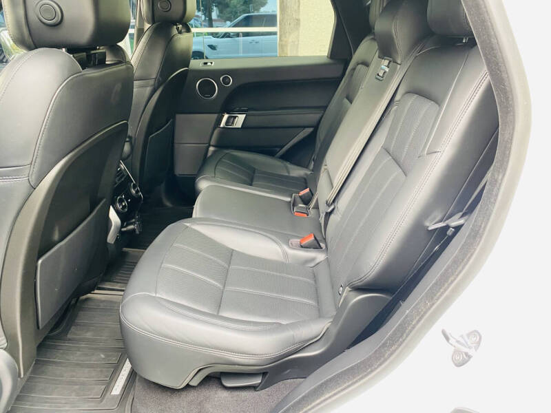 2021 Land Rover Range Rover Sport HSE Silver Edition