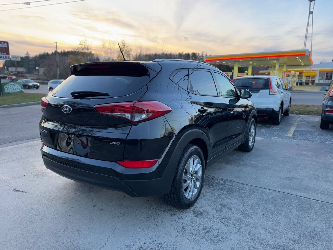 2016 Hyundai TUCSON for sale at Nutfield Petroleum in Londonderry, NH