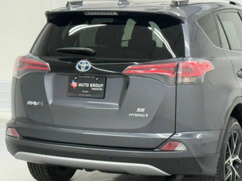 2017 Toyota RAV4 Hybrid SE