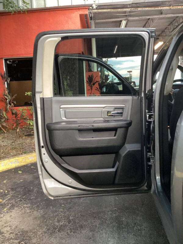 2023 RAM 1500 Classic SLT