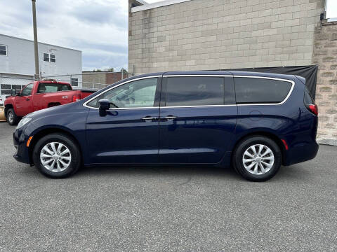 2019 Chrysler Pacifica Touring Plus